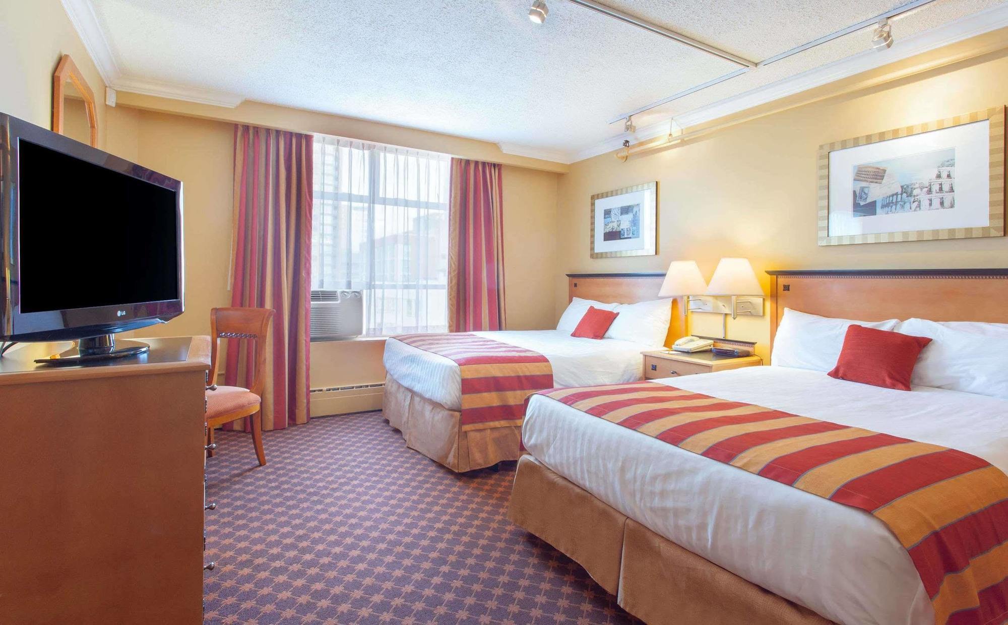 Howard Johnson By Wyndham Vancouver Downtown Ngoại thất bức ảnh