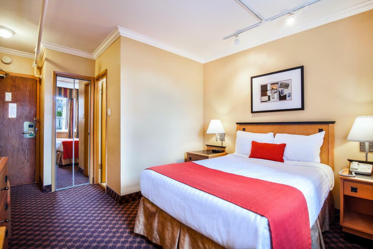 Howard Johnson By Wyndham Vancouver Downtown Ngoại thất bức ảnh
